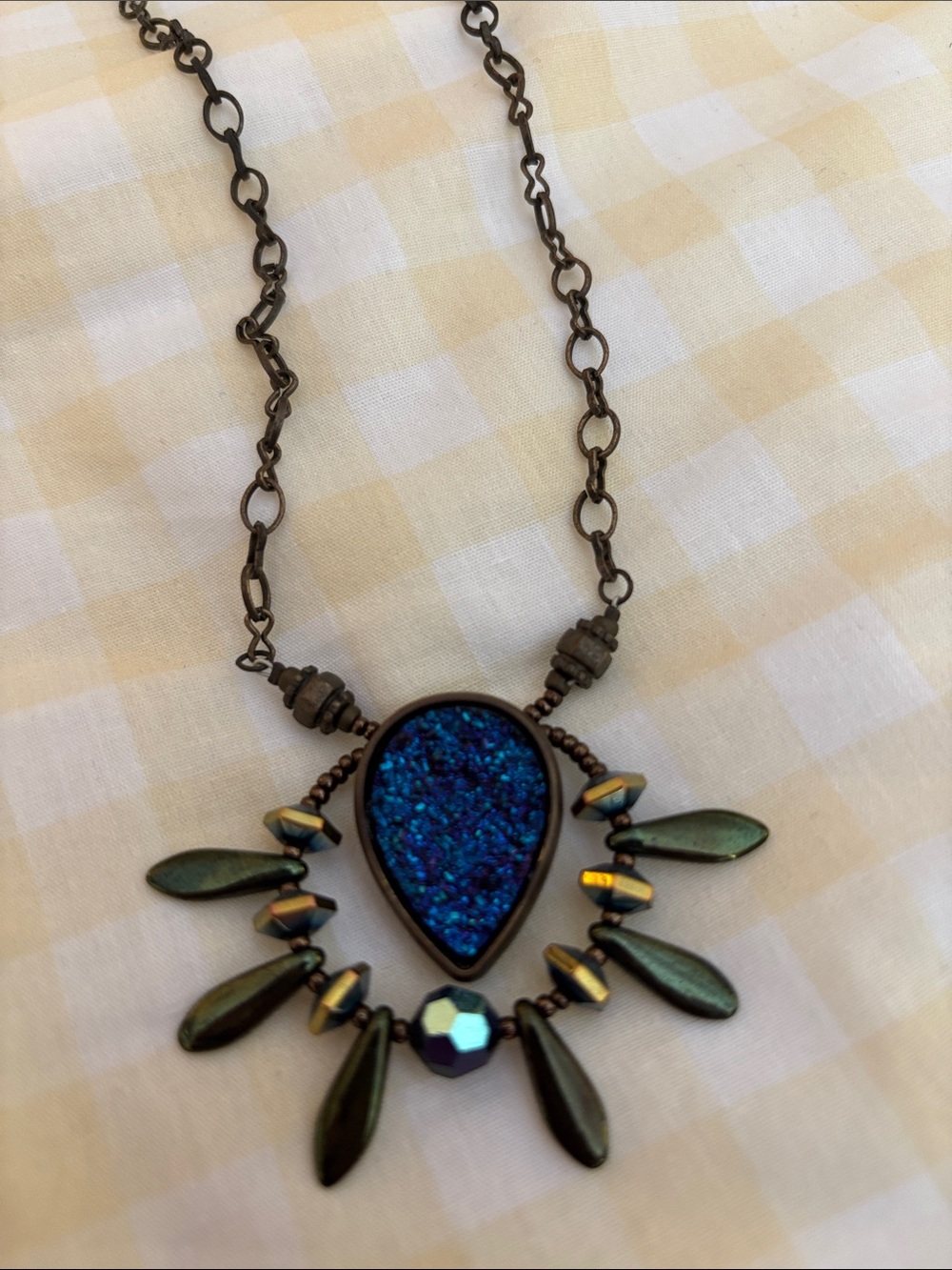 Blue Druzy Pendant Necklace - 16” clasp needs to be reattached . Clasp is good